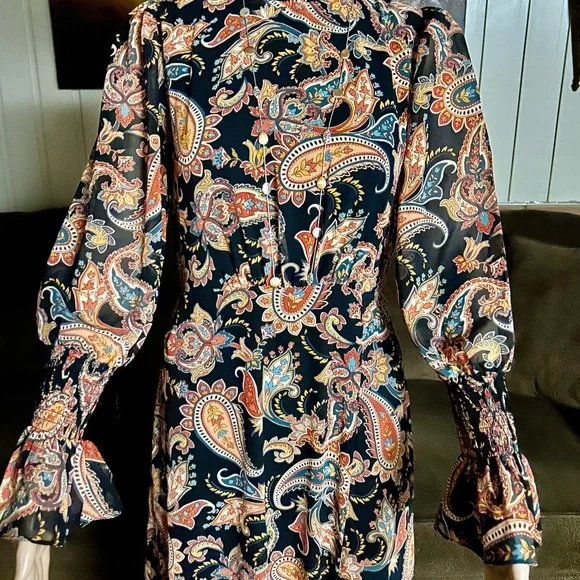 Julia Jordan • Size 4 • Floral/Paisley • Fall Colors • Brown/Beige/Yellow •Dress - Picture 6 of 16